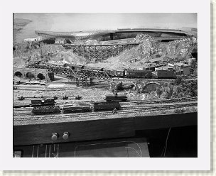 GB_GD2_Gorre_1950_1 * A circa 1950 view of Gorre * 11181 x 8791 * (62.94MB)